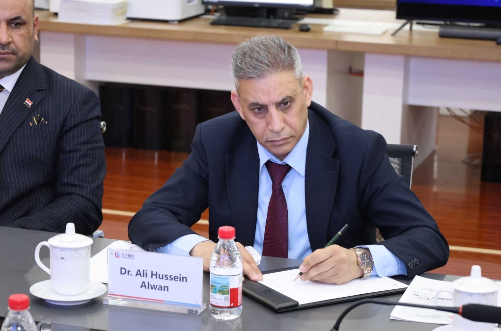 Dr. Ali Hussein Alwan, Director of Iraq's Oncology and Genetic Research Center, speaking at the event